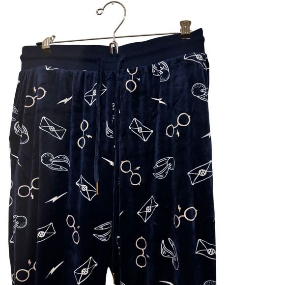 Harry Potter Wizarding World Size Women’s Small 2 Piece Pajama Set *New* - Picture 7 of 9